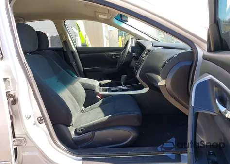 2015 Nissan Altima 2.5 S из США, поврежденный, VIN 1N4AL3AP5FN360326